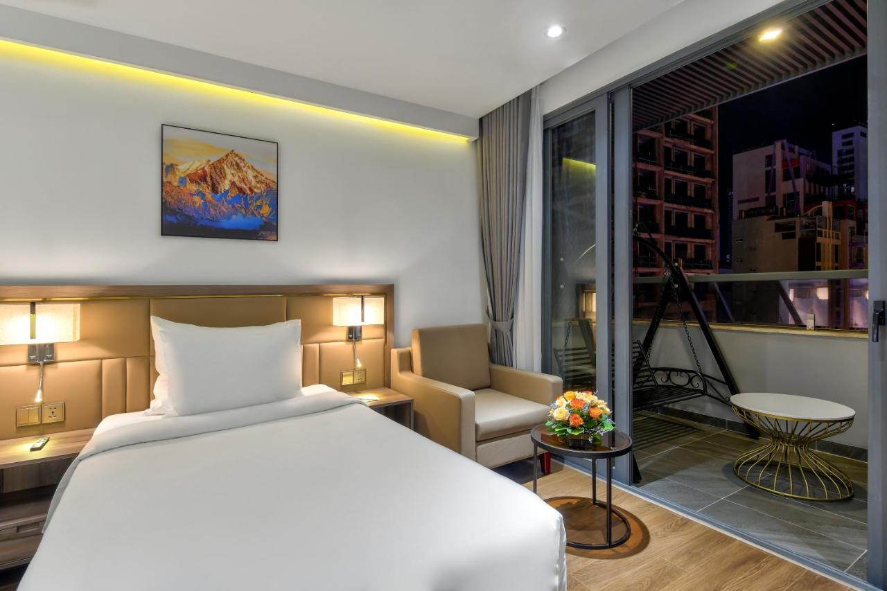 Maris Hotel Nha Trang Exteriör bild